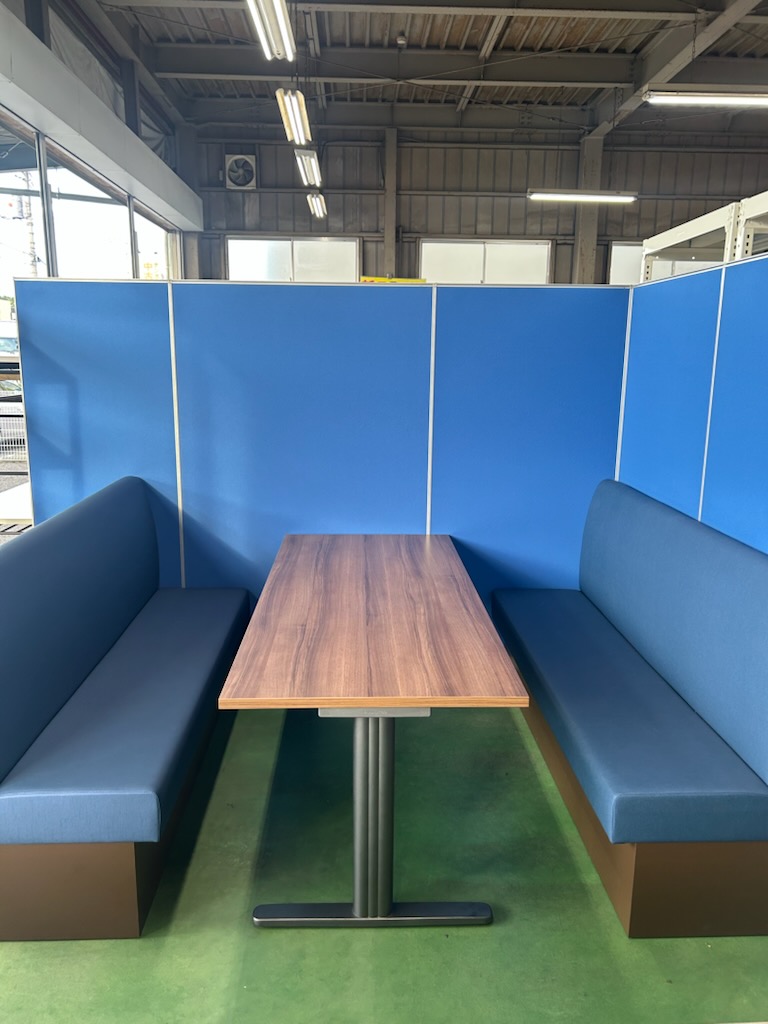 応接家具3点セット　テーブル×1　ソファー×2