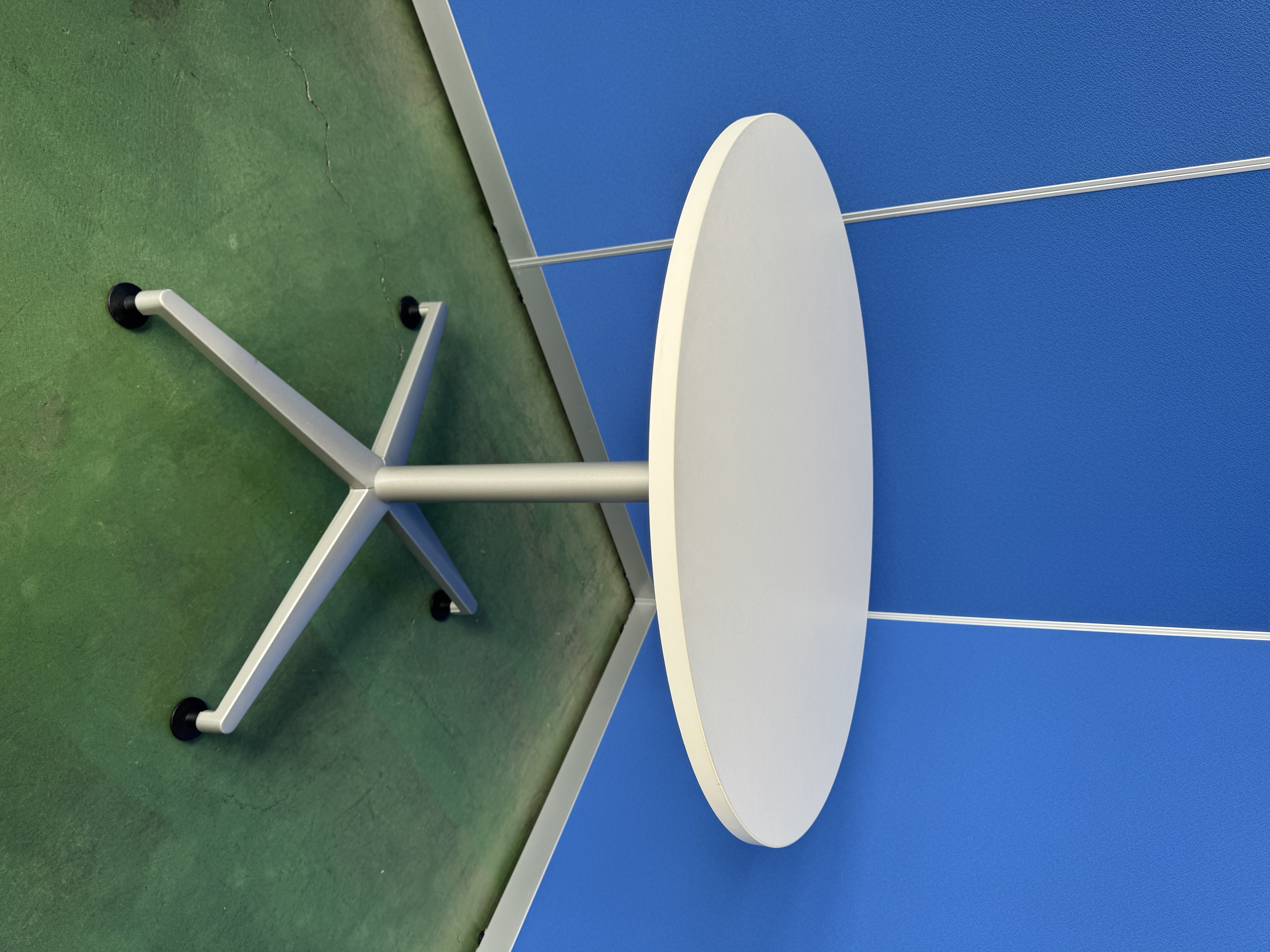 イトーキ　DEシリーズ　ホワイト　丸テーブル