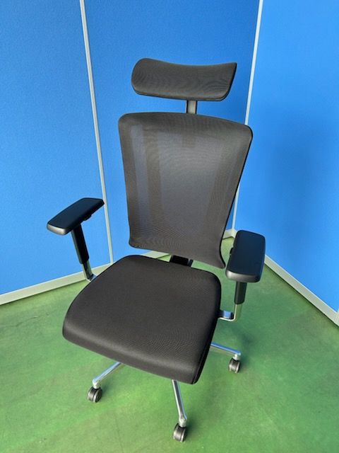 イノウエ　ALP　可動肘　ヘッドレスト付　ブラック　オフィスチェア