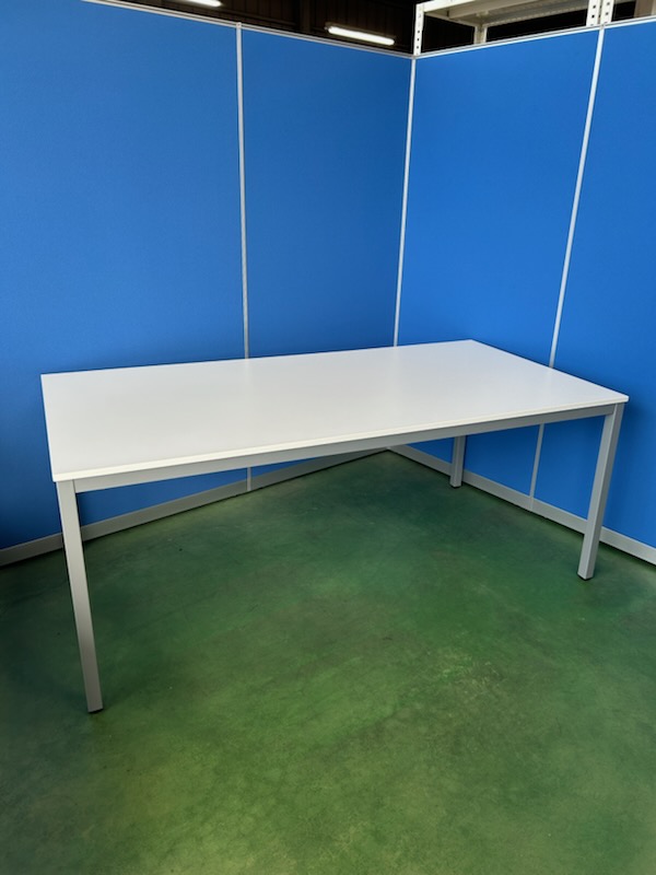 ミーティングテーブル　ホワイト　W1800