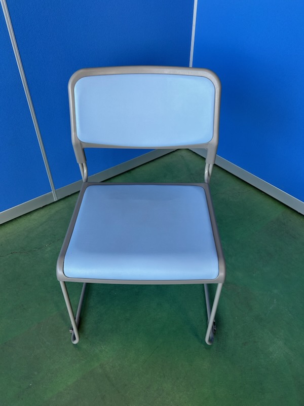 トヨスチール　KMシリーズ　ライトブルー　スタッキングチェア