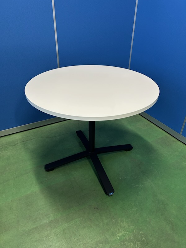 コクヨ　ビエナ　W900　ホワイト　フラップタイプ　丸テーブル