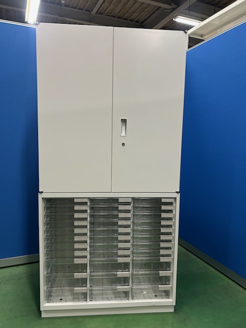 イトーキ　シンラインキャビネット　オフィスキャビネット　上下セット