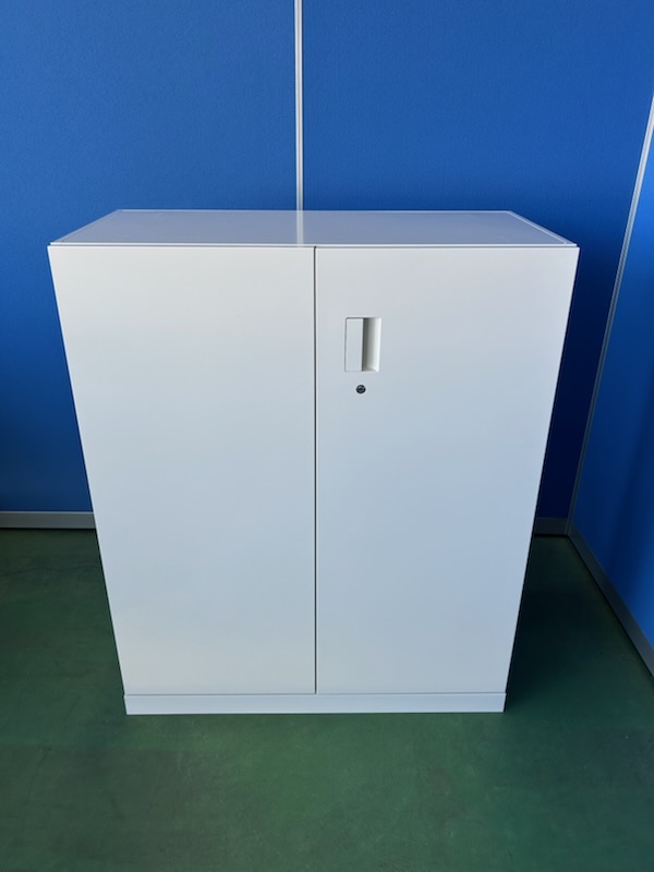 イトーキ　エスキャビネット　ホワイト　H1100　両開き書庫　ベース付