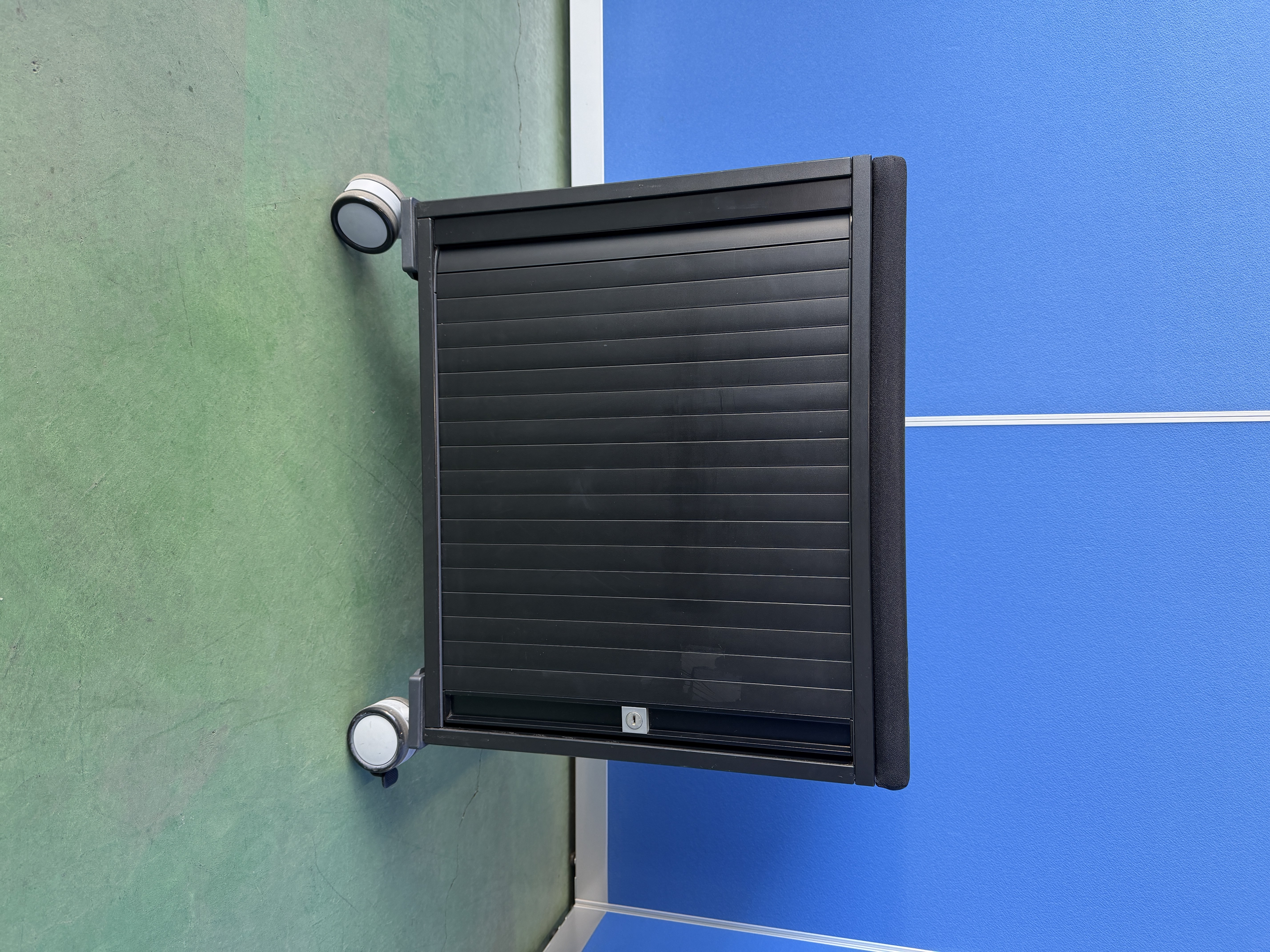 スチールケース　シャッター式キャビネット　ブラック［470］