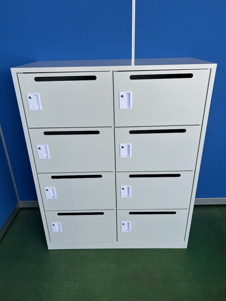 東京鋼器　ホワイト　H1120　８人用　パーソナルロッカー［422］