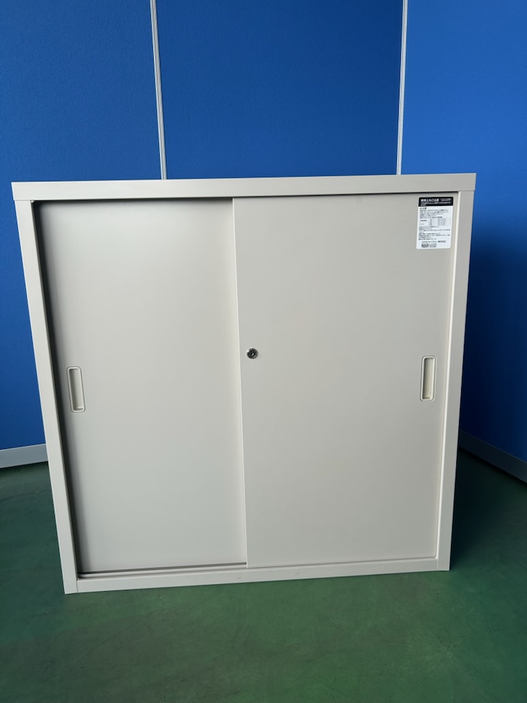 コクヨ　保管庫深型　ナチュラルグレー　W880×D515×H880　引き戸書庫［554］