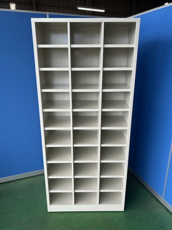 【新古品】 BEST　30人用　セミホワイト　シューズロッカー［832］