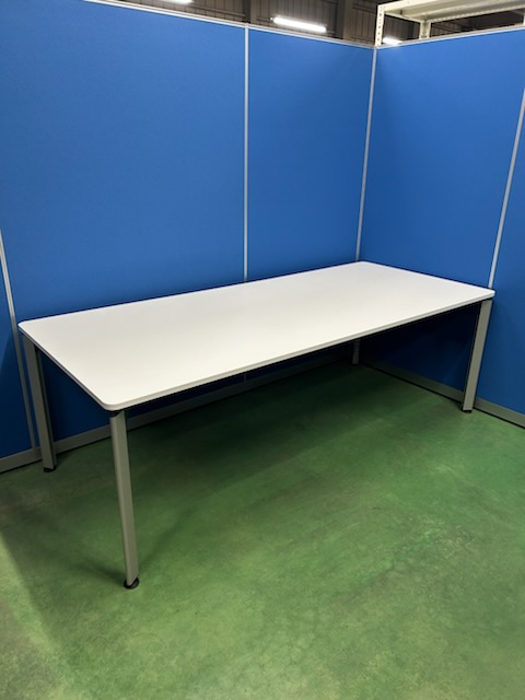 イトーキ　DEシリーズ　W2100　ホワイト　ミーティングテーブル