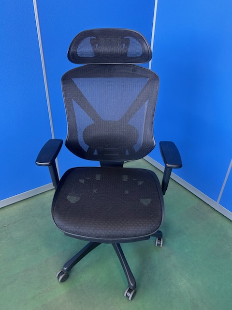 ニトリ　リクライニングワークチェア　フォリスト　ブラック　オフィスチェア