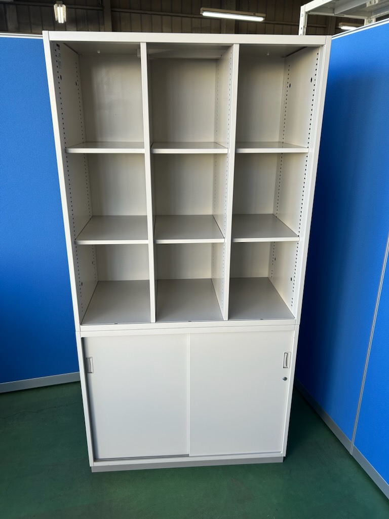 イトーキ　シンラインキャビネット　ホワイトグレー　オフィスキャビネット　上下セット